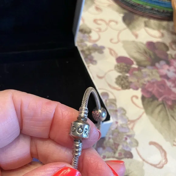 PANDORA BRACELET WITH CHARMS NEW IN BOX UNWORN - Picture 14 of 14
